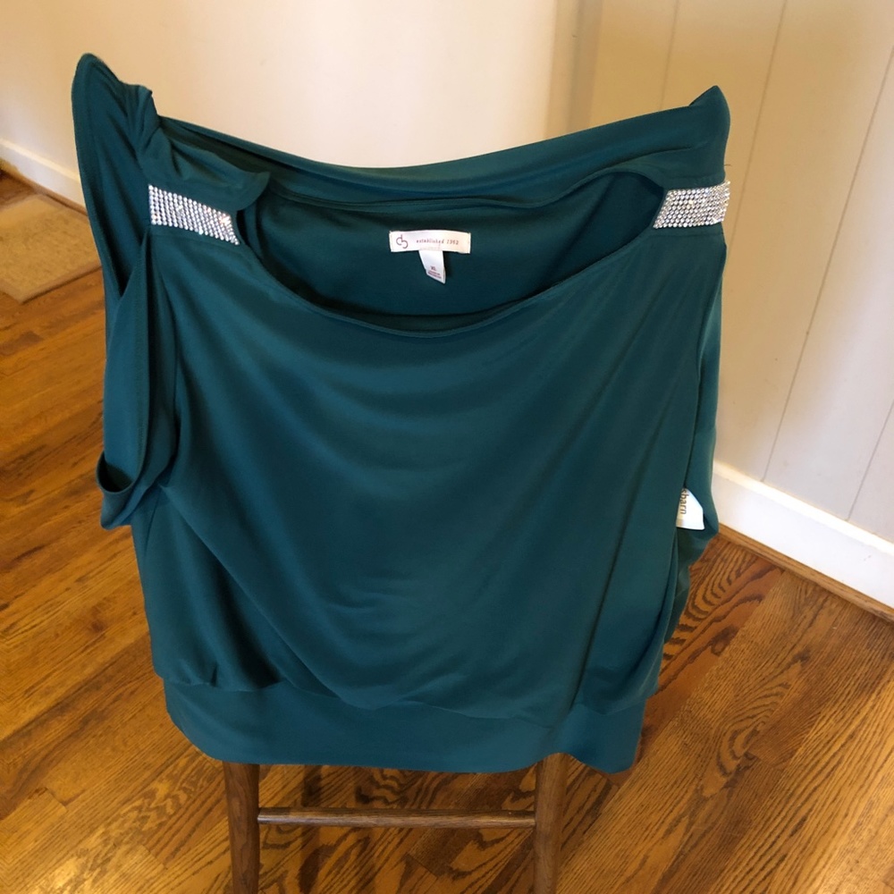 Emerald Green Rhinestone Detail Cold-Shoulder Long Sleeve Blouse - Picture 5 of 11